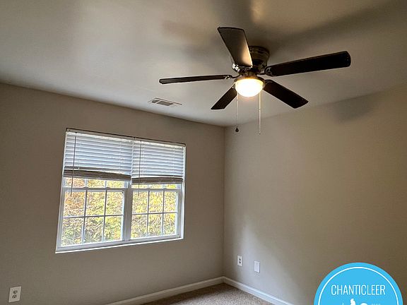 2nd image of 1041 W Barton St #11475079