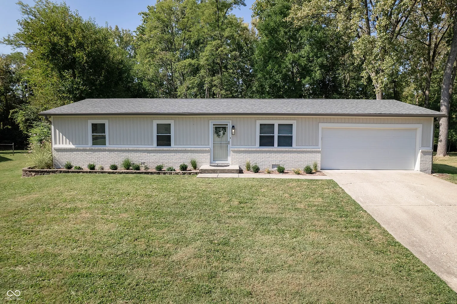 7002 Woodside Dr photo 1