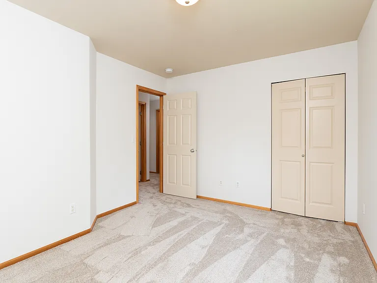 9448 S 196th Pl — Photo 28