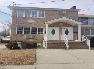 14132 247th St FL 1, Rosedale, NY 11422