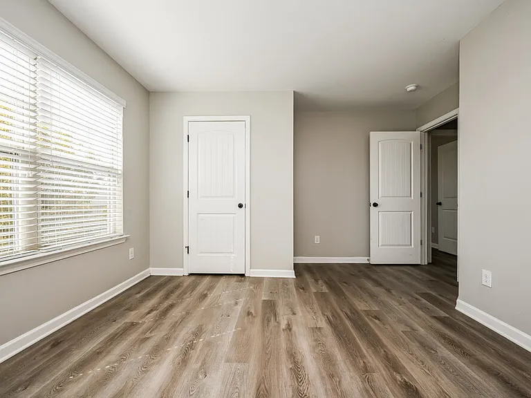 221 Magnaview Dr — Photo 12