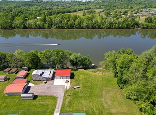 285 Wood Sta, Buffalo, WV