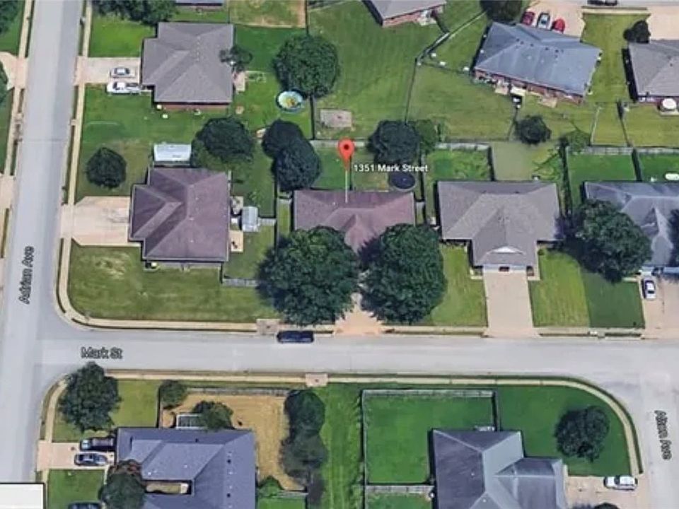 1st image of 1351 Mark St