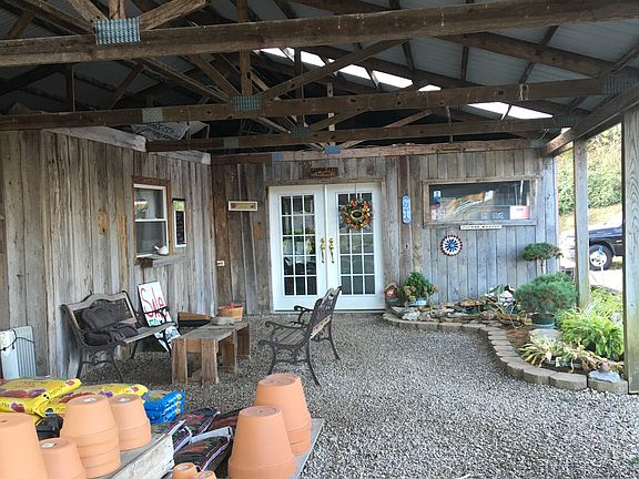 2nd image of 626 Broadway St