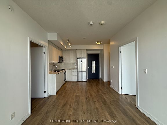 3rd image of 32 Forest Manor Rd #409