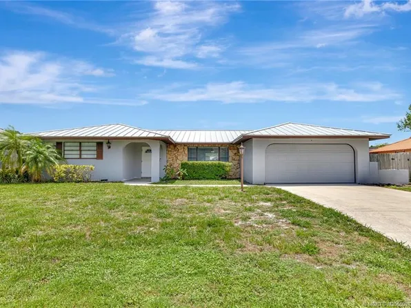 926 NE Vanda Terrado, Jensen Beach, FL 34957