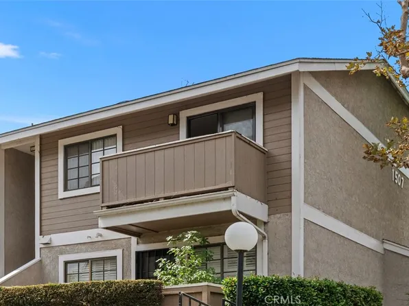 1507 S Raitt St, Santa Ana, CA 92704