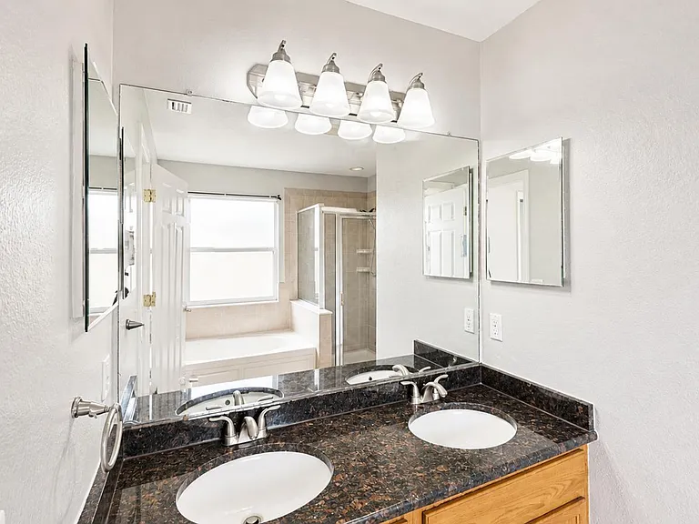8848 Cameron Crest Dr — Photo 9