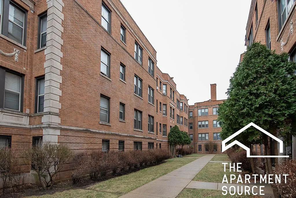 1365 West Estes Avenue #2O — Photo 1