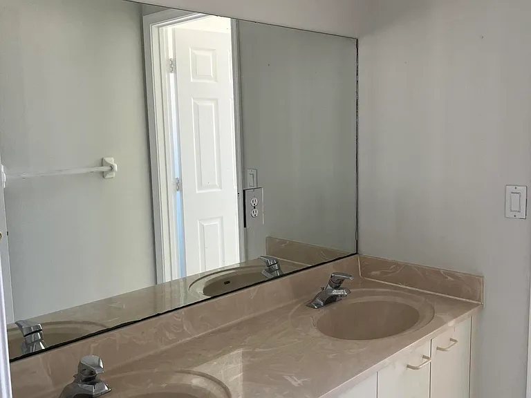 2064 Reston Cir — Photo 15
