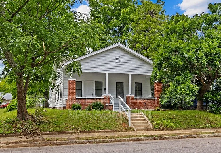 2608 Avenue G — Photo 1