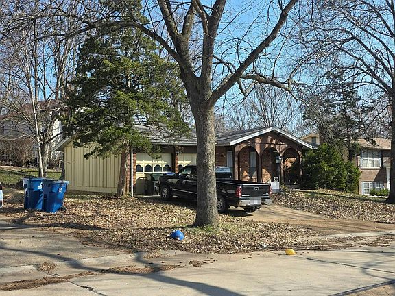 3rd image of 596 Bridgebend Rd