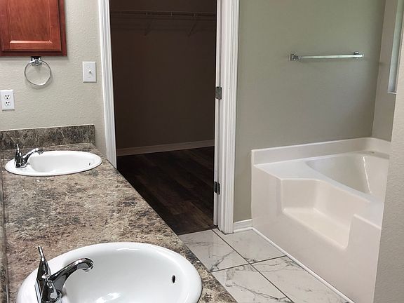 Master Bath & Closet