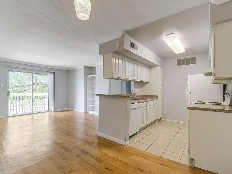 4747 Allendale Rd — Photo 11