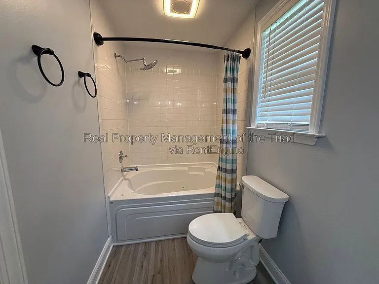 2740 Bridgeport Dr — Photo 13