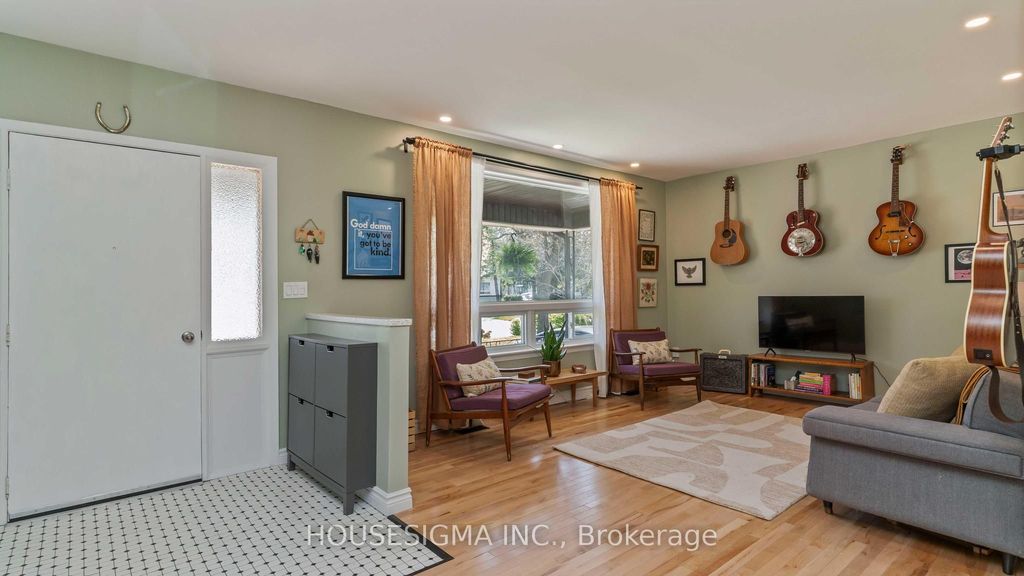 189 Colborne St, London, ON - View 5