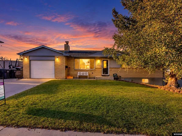 1808 Carson St, Rock Springs, WY 82901