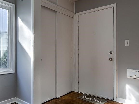 4th image of 5805 Manderson St