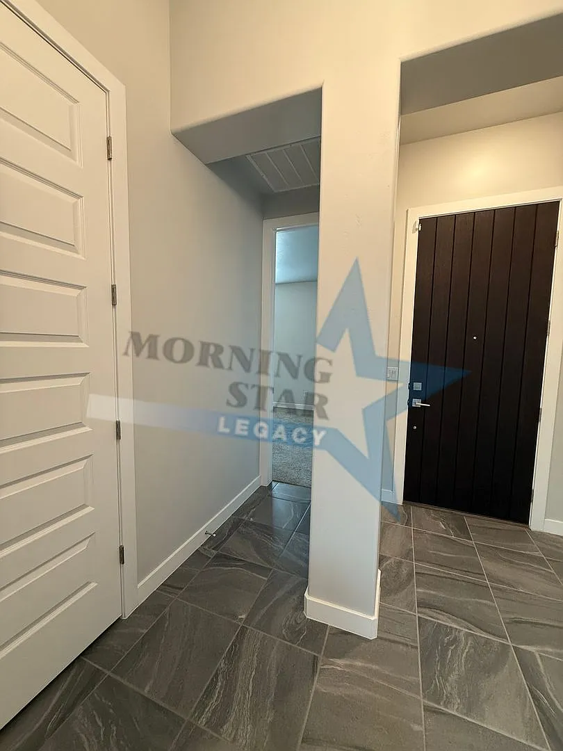 New Low Price! Beautiful 4-Bedroom Home in Desirable Metro Park Community — Photo 3