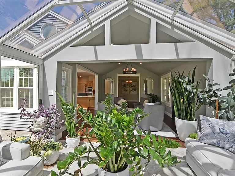1306 S Geyer Rd — Photo 32