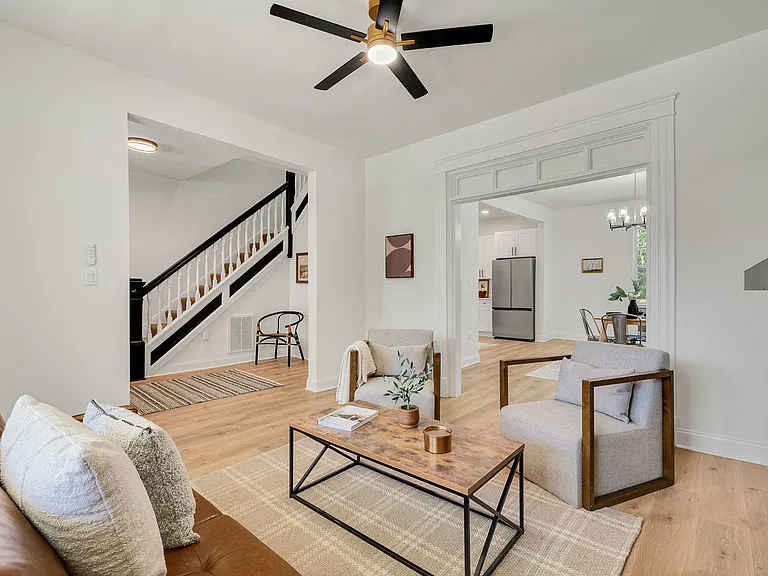 512 Bancroft Ave — Photo 12