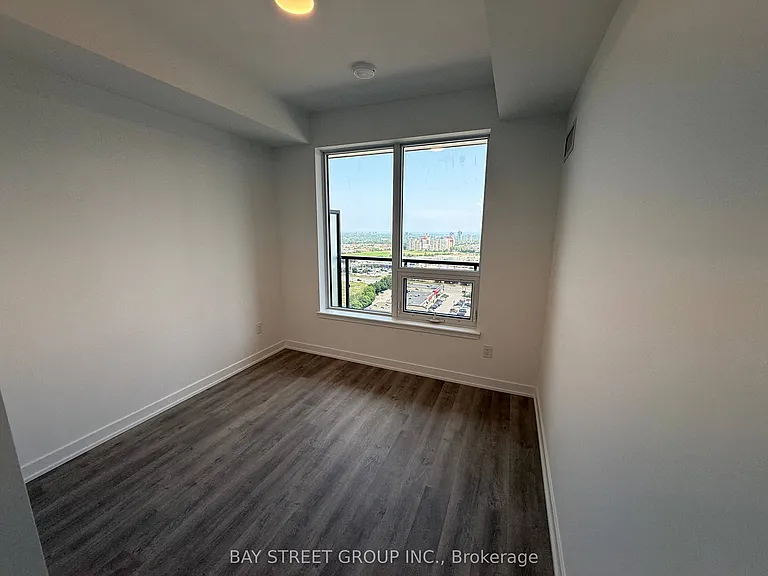 5105 Hurontario St #1703 — Photo 6