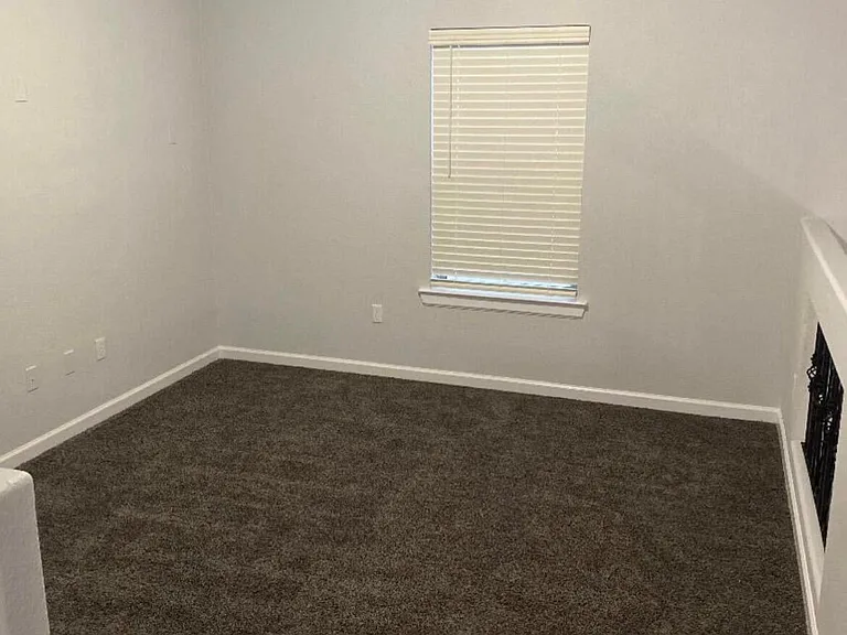 837 Magnolia Park St — Photo 16