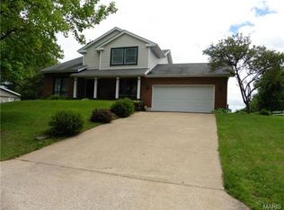 1717 Hickory Hills Dr, De Soto, MO 63020