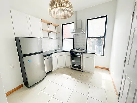 Rented by Ulas Real Estates Inc | media 6