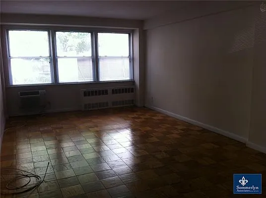 Rented by Sommerlyn Associates | media 14