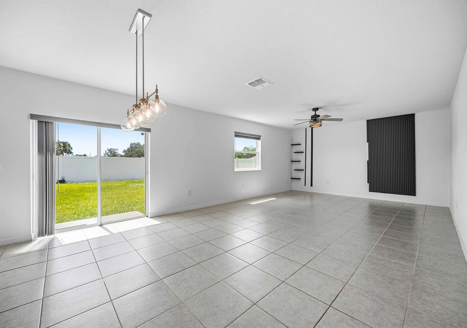Nearly 3000 sqft 5-Bedroom Home with Loft & 3.5 Baths — Photo 4