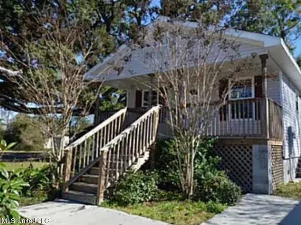 318 Nixon St, Biloxi, MS 39530