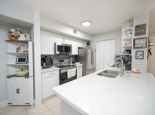 11133 SW 8th St APT 202, Pembroke Pines, FL 33025