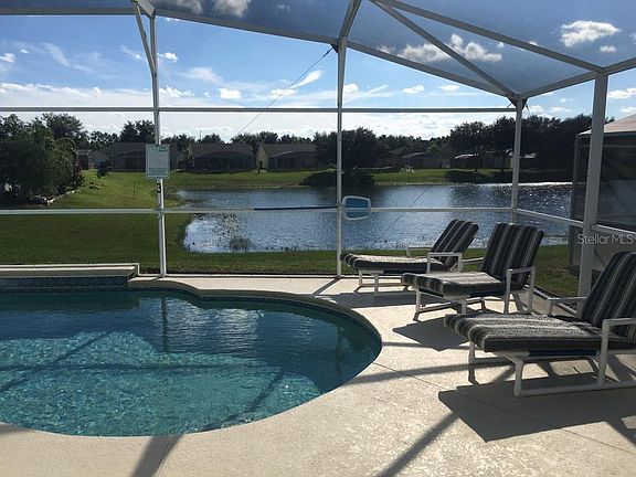 5th image of 17430 Silver Creek Ct