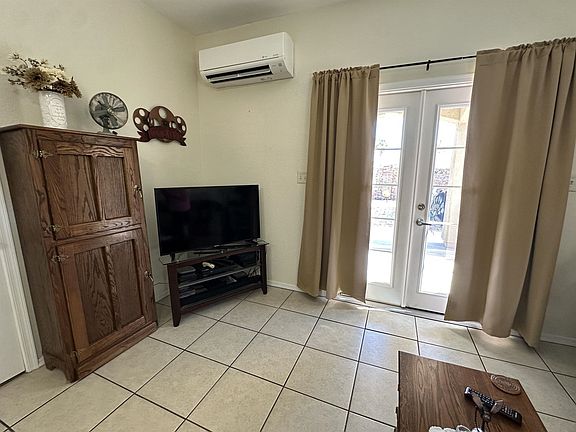 5th image of 12544 E 46th St