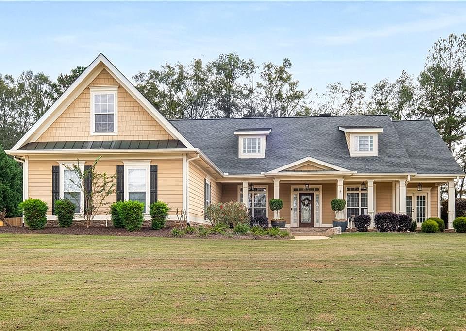 1st image of 205 Suffolk Way