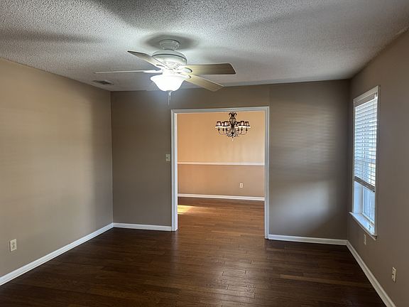 2nd image of 107 Plantation Blvd