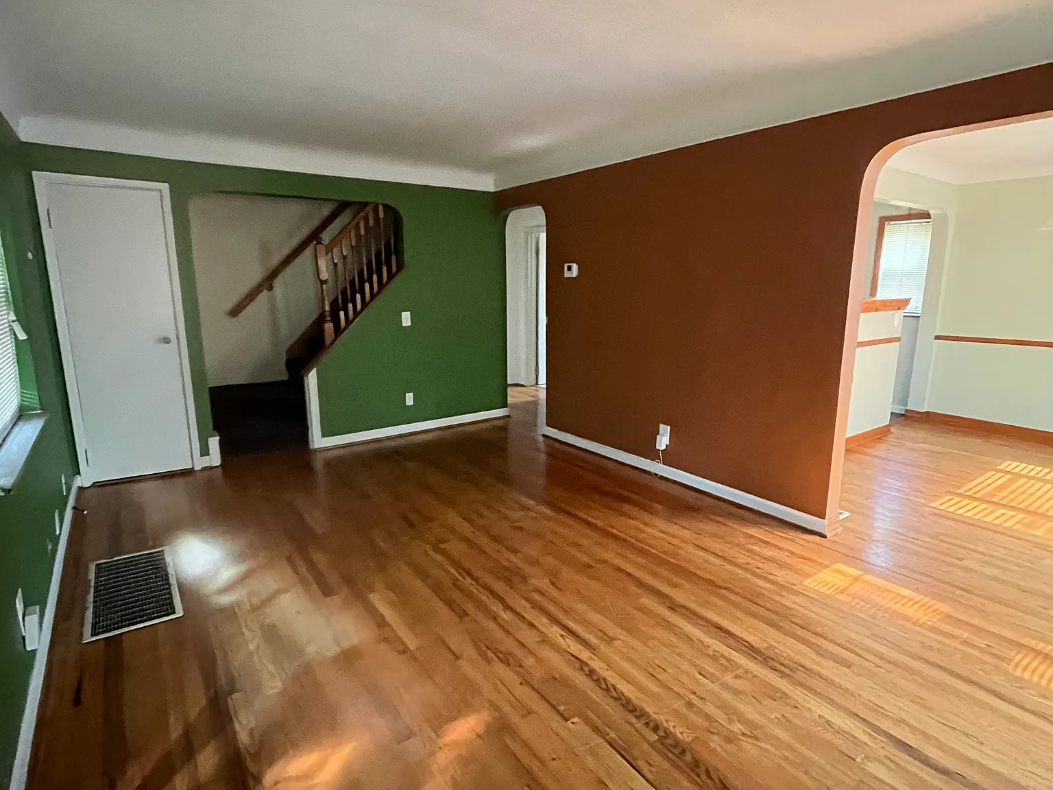 4 bed, 1369 sqft, $1,985 — Photo 4