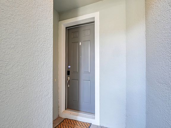 4th image of 1225 Countrymen Ct