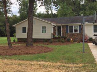 3520 Country Ln, Oxford, NC 27565