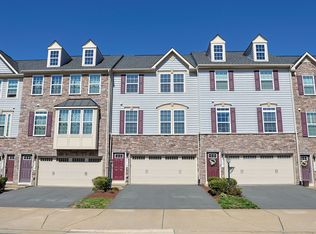 7719 Milton Cir, Gainesville, VA 20155