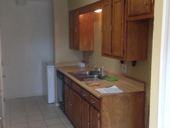 4th image of 5308 Brookhollow Dr