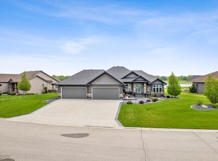 769 W River Rd, Horace, ND 58047