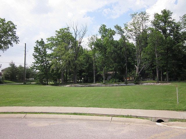 2nd image of 2501 Caytlyn Ct