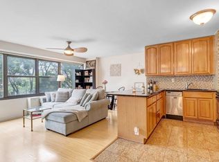 135 Montgomery St APT 3I, Jersey City, NJ 07302