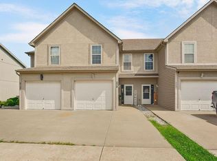 238 N 5th Ter, Louisburg, KS 66053
