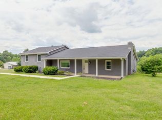 1765 Hayshed Rd, Charlotte, TN 37036