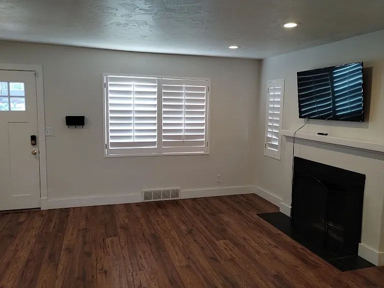 2196 S Broadmoor St — Photo 3