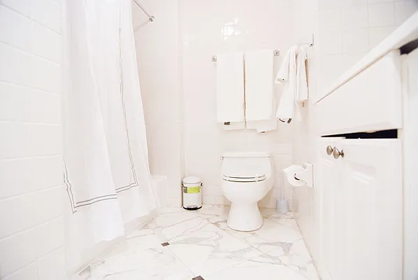 Rented by WAM Partners - William Moses Co. | media 42