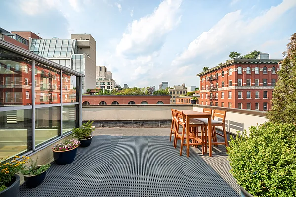 Rented by Douglas Elliman | media 38